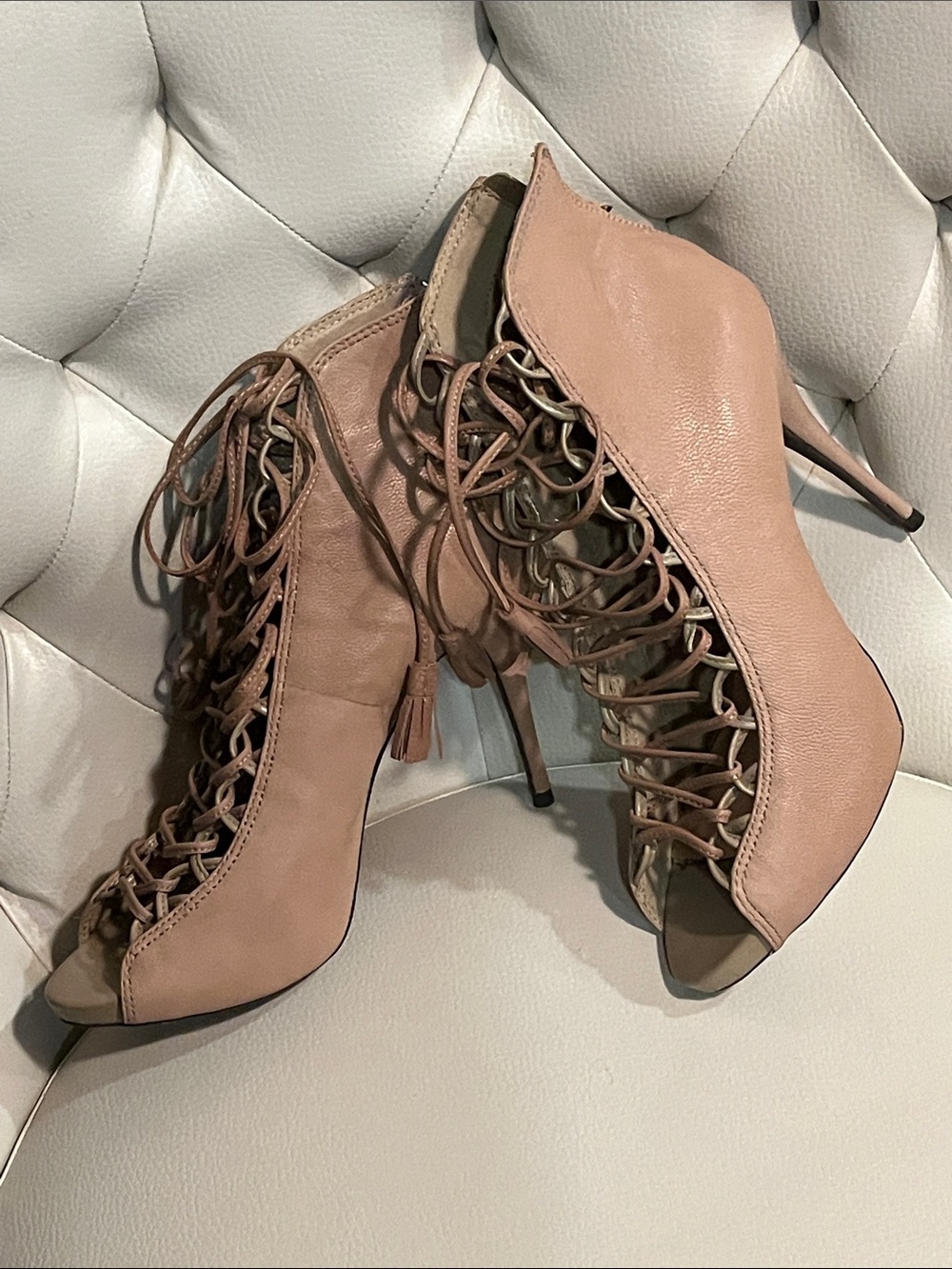Steve Madden Blush Lace-Up Peep-Toe Stiletto Booties Size 8